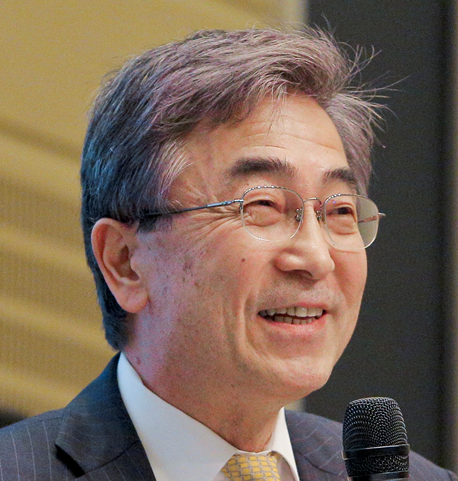 八木 洋介 氏