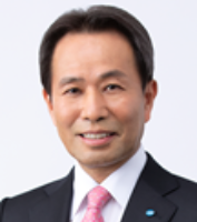 山名　昌衛 氏