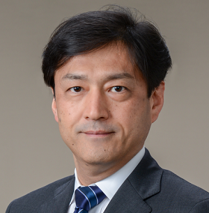河手 哲雄 氏