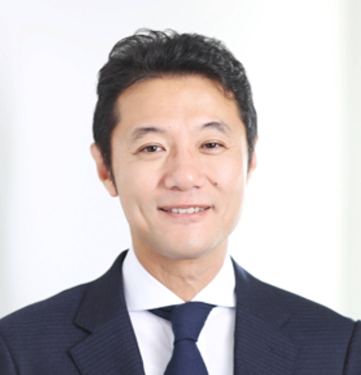 入山　章栄 氏
