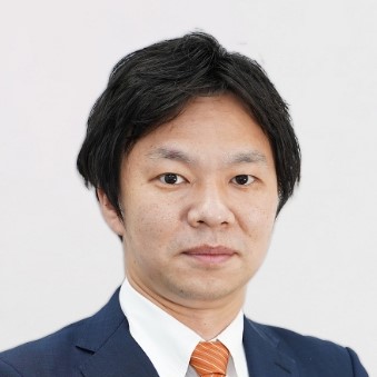 村井　泰三
